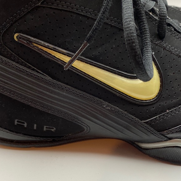 Nike Black and Gold Athletic Shoes
663 - Picture 3 of 9
